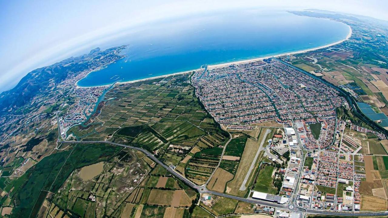 Costa Brava Acollidor Apartament Amb Gran Terrassa Per A 3 Persones Castello  D'Empuries Extérieur photo