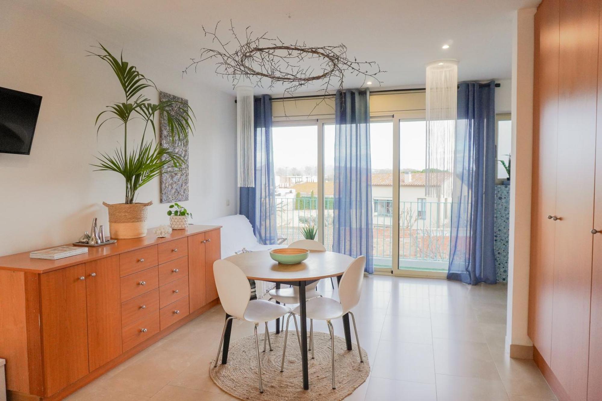 Costa Brava Acollidor Apartament Amb Gran Terrassa Per A 3 Persones Castello  D'Empuries Extérieur photo